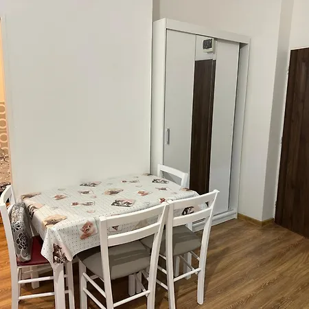 Apartment 2 *